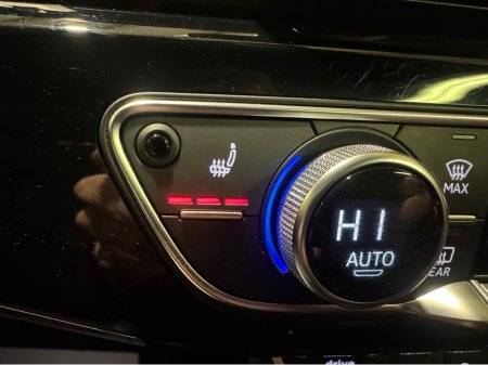 2024 Audi A4 Deposit Taken 35 TDI 163BHP 4DR S Tronic S-LINE BLACK EDITION €43,950 thumbnail