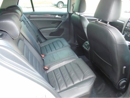 2017 Volkswagen Golf - thumbnail 8