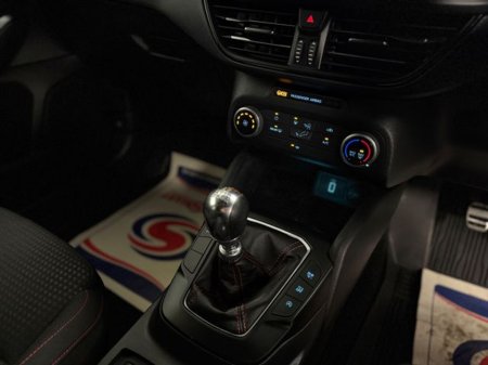 2020 Ford Focus St-line 5D 1.0T 125 €21,777 thumbnail