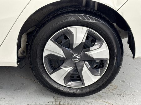 2018 Honda Fit TOUCHSCREEN DISPLAY**MEDIA CONNECTIVITY**KEYLESS START**REVERSE CAMERA**PARKING SENSORS**CRUISE CONTROL**SEMI DIGITAL DASH**LANE ASSIST**EMERGENCY BRAKE ASSIST**AIR CONDITIONING**ELECTRIC WINDOWS** €11,995 thumbnail