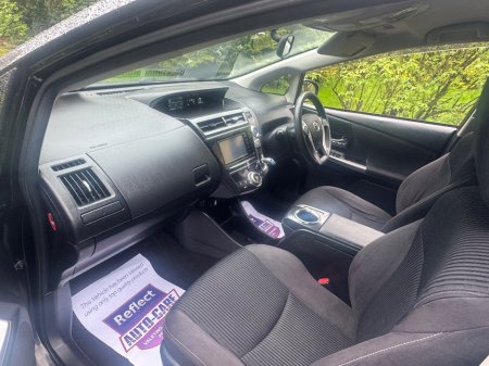 2015 Toyota Prius - thumbnail 5