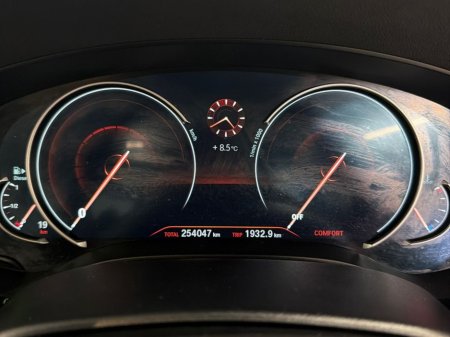 2017 BMW 5 Series - thumbnail 9