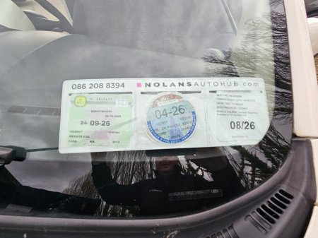 2012 Ford Ka - thumbnail 29