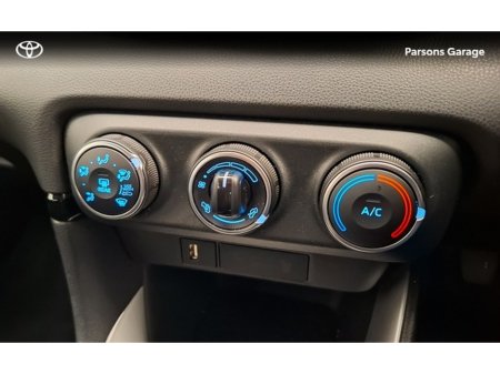 2022 Toyota Yaris 1.5 LUNA 4DR €19,995 thumbnail