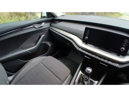 2021 Skoda Octavia - thumbnail 11