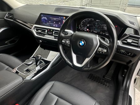 2021 BMW 3 Series - thumbnail 10