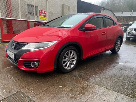 2015 Honda Civic 5DR 1.6 I-DTEC EXECUTIVE 4DR €9,995 thumbnail