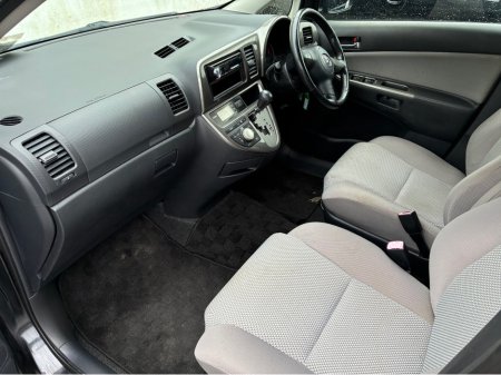 2008 Toyota Wish ZNE10 5DR A AUTO €3,950 thumbnail