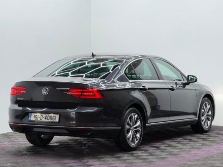 2019 Volkswagen Passat - thumbnail 4