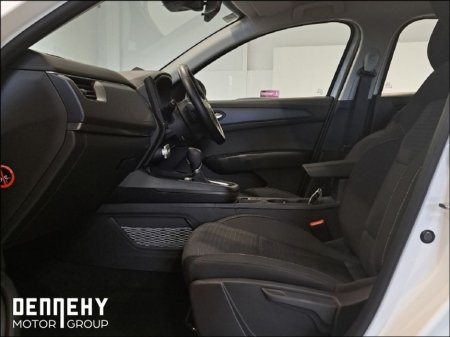 2023 Renault Arkana TCe 140 Auto evolution €26,995 thumbnail