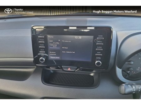 2021 Toyota Yaris - thumbnail 16