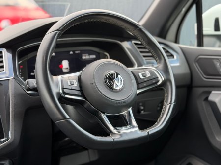 2019 Volkswagen Tiguan R-LINE 4WD - 2.0L DIESEL - AUTO - 12M WARRANTY - CAR: 1724 €32,950 thumbnail