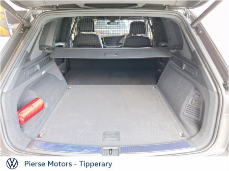 2026 Volkswagen Touareg - thumbnail 4