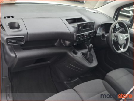 2021 Opel Combo - thumbnail 4