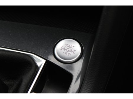 2017 Volkswagen Tiguan - thumbnail 15