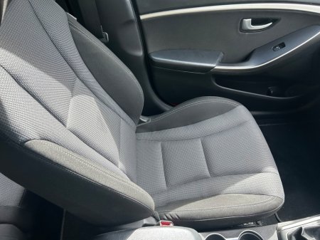 2016 Hyundai i30 - thumbnail 14