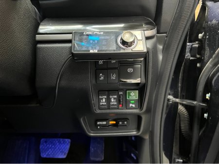 2018 Honda Odyssey - thumbnail 12