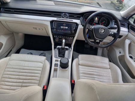 2015 Volkswagen Passat 1.6 TDI DSG 120HP Highline €7,899 thumbnail