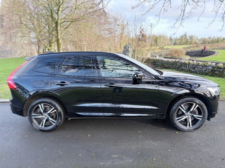 2019 Volvo XC60 2.0 D4 190HP 5DR R-DESIGN €30,995 thumbnail