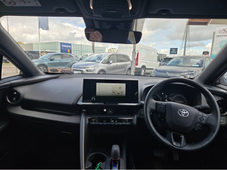 2024 Toyota C-HR - thumbnail 9