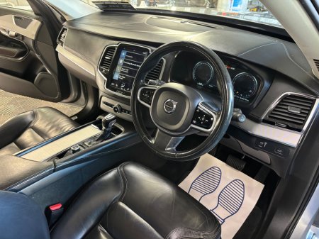 2016 Volvo XC90 - thumbnail 6