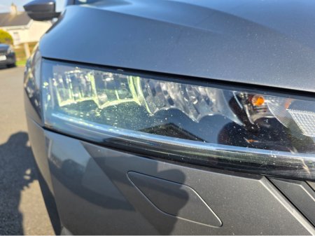 2023 Skoda Octavia - thumbnail 5