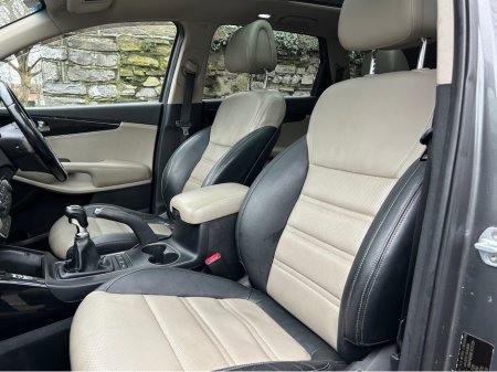2015 Kia Sorento PLATINUM 4x4 PANORAMIC SUNROOF €12,495 thumbnail