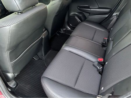 2017 Honda Fit 1.5i Petrol Hybrid L Automatic €13,750 thumbnail