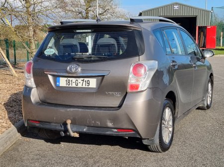 2018 Toyota Verso - thumbnail 4