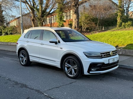 2018 Volkswagen Tiguan - view 2
