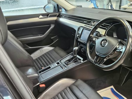 2016 Volkswagen Passat - thumbnail 17