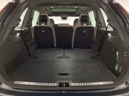 2026 Volvo XC90 - thumbnail 9