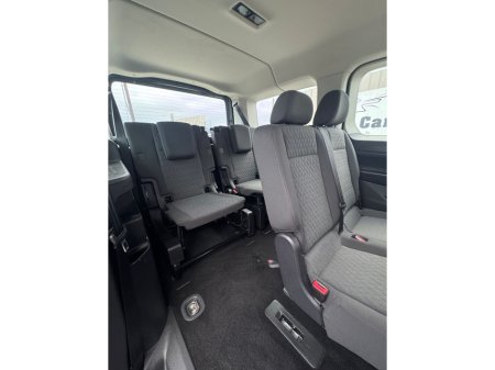 2025 Volkswagen Caddy Maxi Life LIFE TDI 122BHP A7F 5DR A €42,500 thumbnail