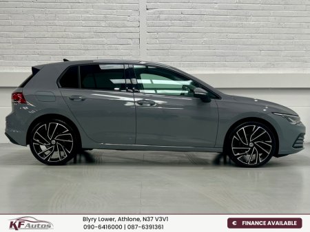 2023 Volkswagen Golf Life 2.0TDI 115bhp 5dr Auto - 232 Reg €29,995 thumbnail