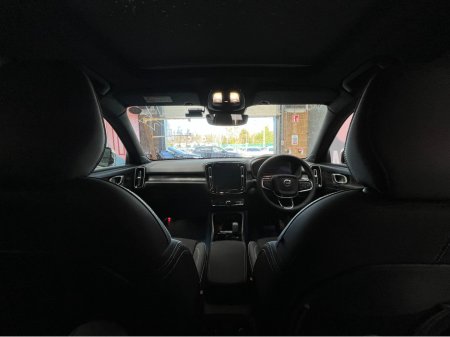 2022 Volvo XC40 - thumbnail 15