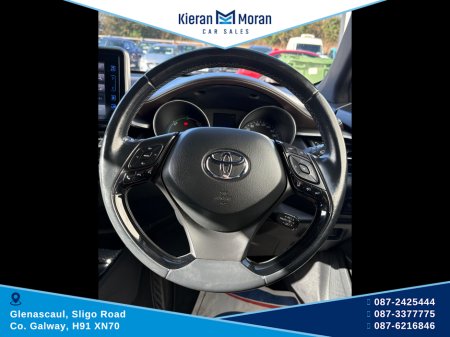 2018 Toyota C-HR - thumbnail 19