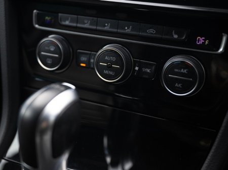 2018 Volkswagen Golf - thumbnail 18