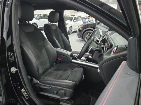 2022 Mercedes-Benz EQA - thumbnail 8