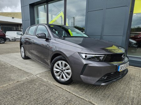 2024 Opel Astra SC 1.5 Turbo D 130PS 8 Speed Auto €27,950