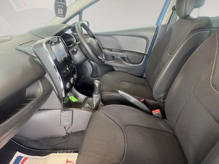 2015 Renault Clio - thumbnail 17