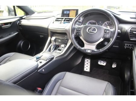 2017 Lexus NX 300 h - thumbnail 41