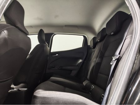 2022 Renault Clio - thumbnail 18