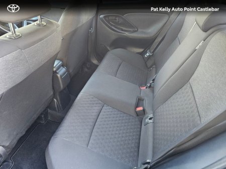 2022 Toyota Yaris - thumbnail 7