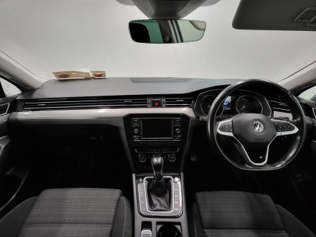 2021 Volkswagen Passat - thumbnail 4