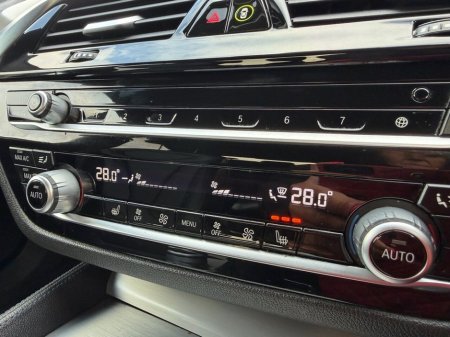 2020 BMW 5 Series - thumbnail 20