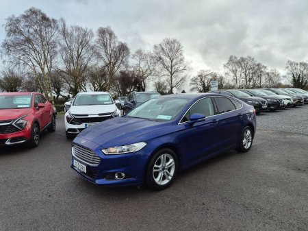 2017 Ford Mondeo - view 3