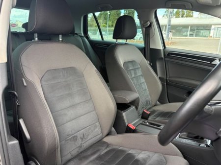 2016 Volkswagen Golf - thumbnail 29