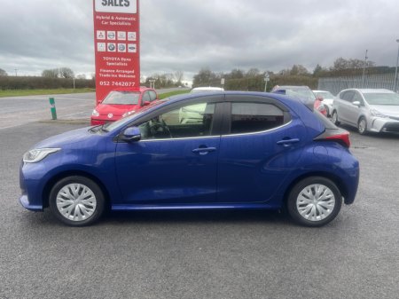 2021 Toyota Yaris - thumbnail 4