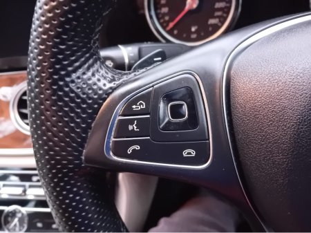 2017 Mercedes-Benz E Class - thumbnail 28