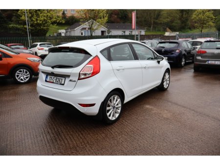 2017 Ford Fiesta - thumbnail 9